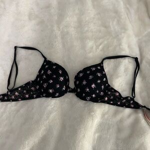 PINK Victoria’s Secret Wear Everywhere Push-Up Bra